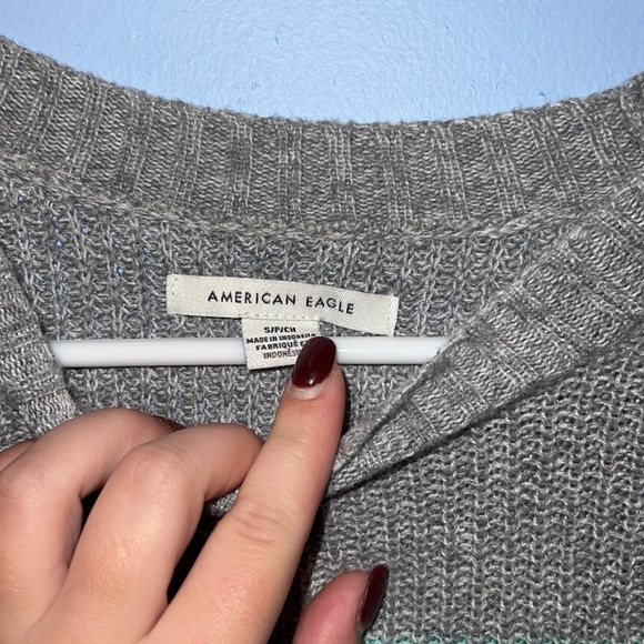 American Eagle Sweater - Picture 3 of 3